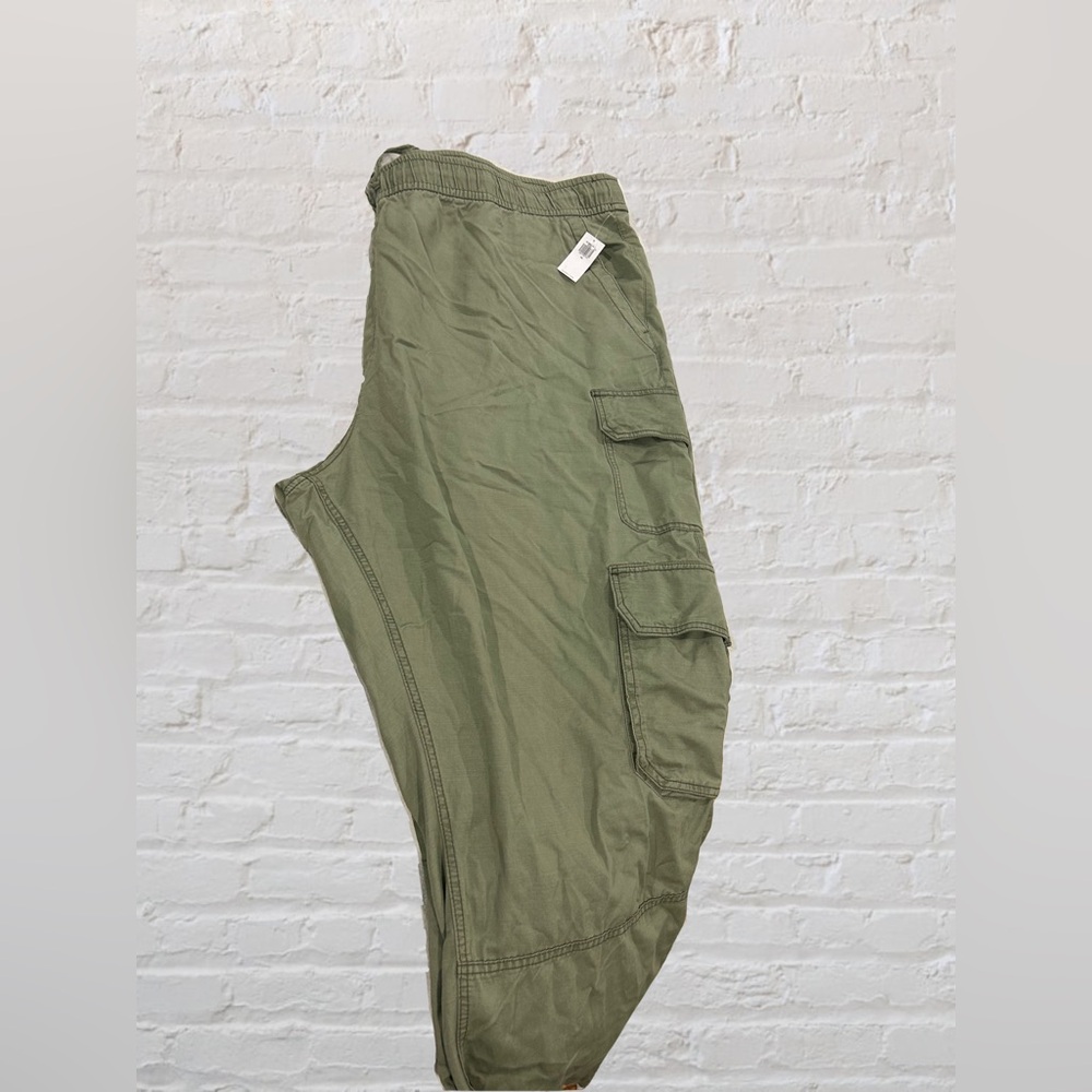 Old Navy Plus Size 4X Cargo Pants - Army Green Wide Leg Mid-Rise